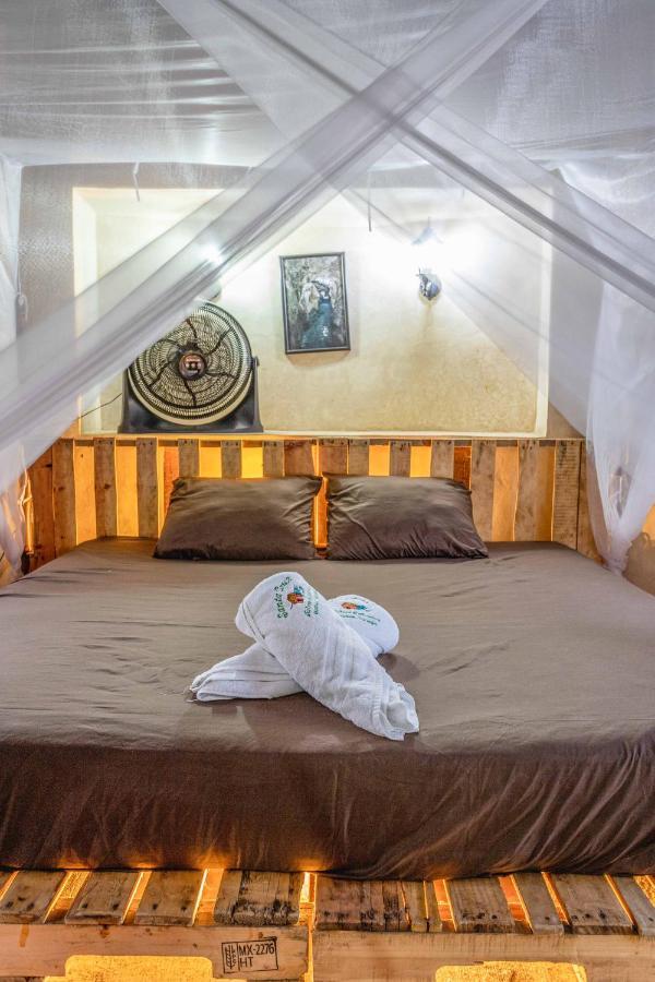 HostPal Cabanas Santa Cruz Homun Exterior foto
